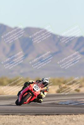 media/Dec-07-2025-CVMA (Sun) [[3e7d2de5dc]]/Race 16-Formula Middleweight/